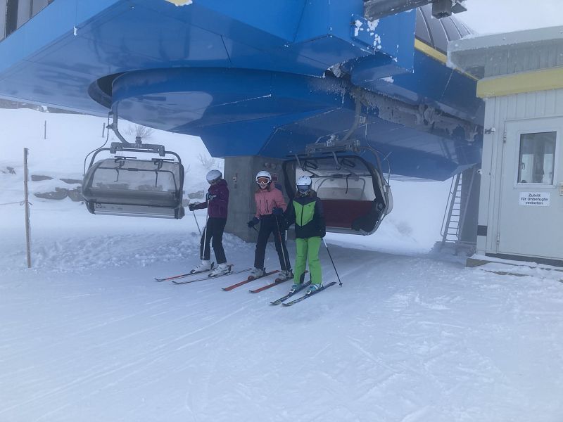 3.-Junior-Skitag_28.-Januar-2023_Team-Markus1