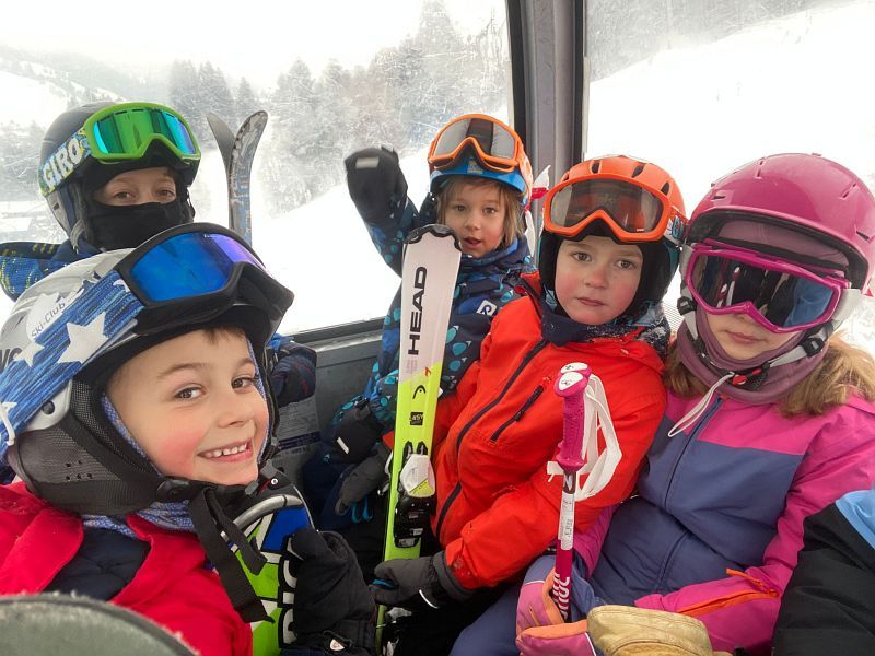 3.-Junior-Skitag_28.-Januar-2023_Team-Pascal1
