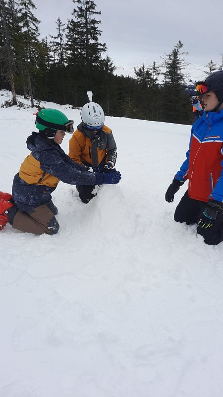 1.-Junior-Skitag-14.-Januar-2023_Team-Daenu_4