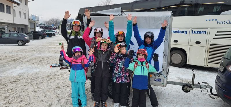 3.-Junior-Skitag_28.-Januar-2023_Team-Christinei2