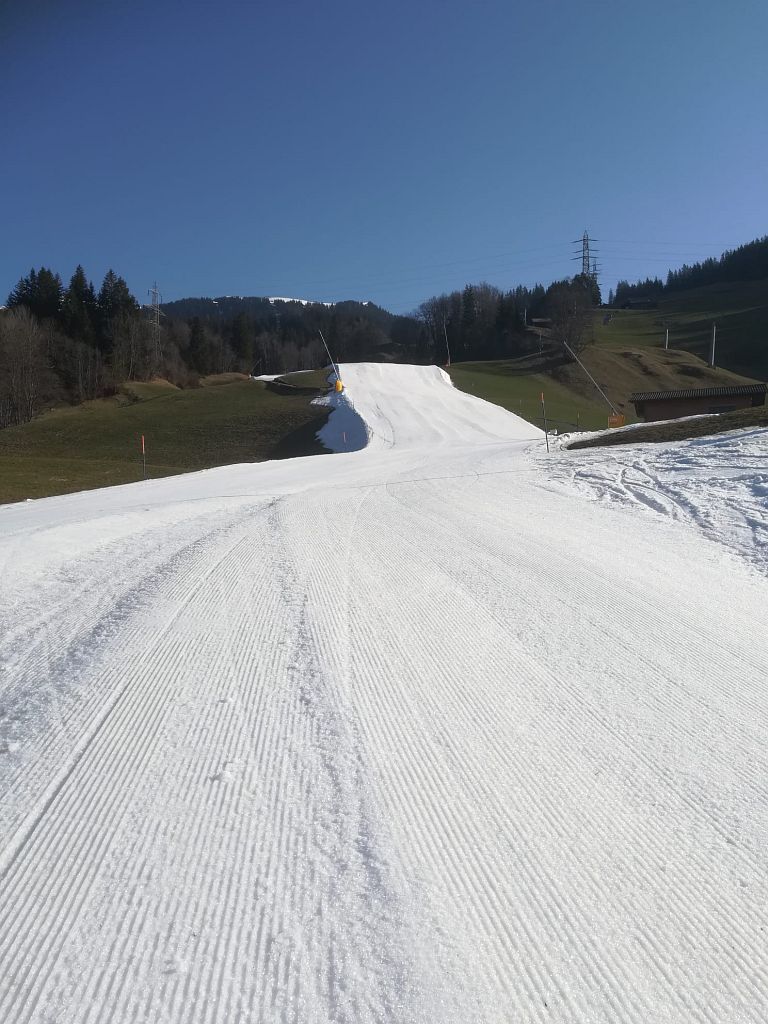 Schneesporttag-fuer-Gross-und-Klein_20.-Maerz-2022_35